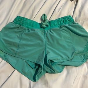 lululemon hotty hot shorts